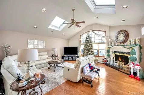 60 Essex Road Bethpage NY 11714