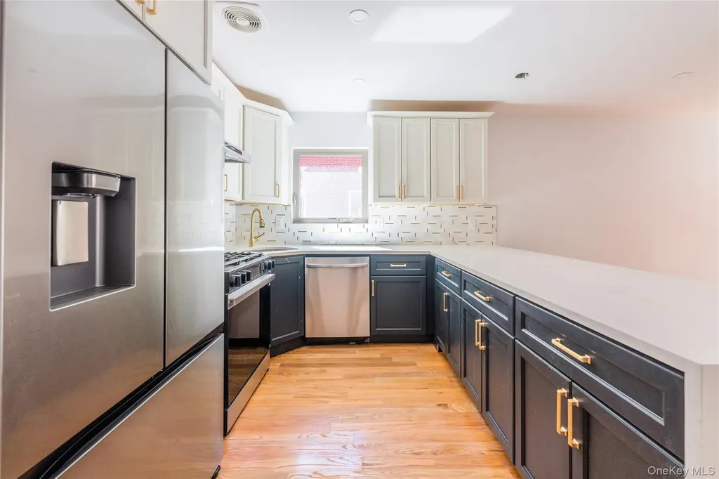 6431 138th Street Flushing NY 11367