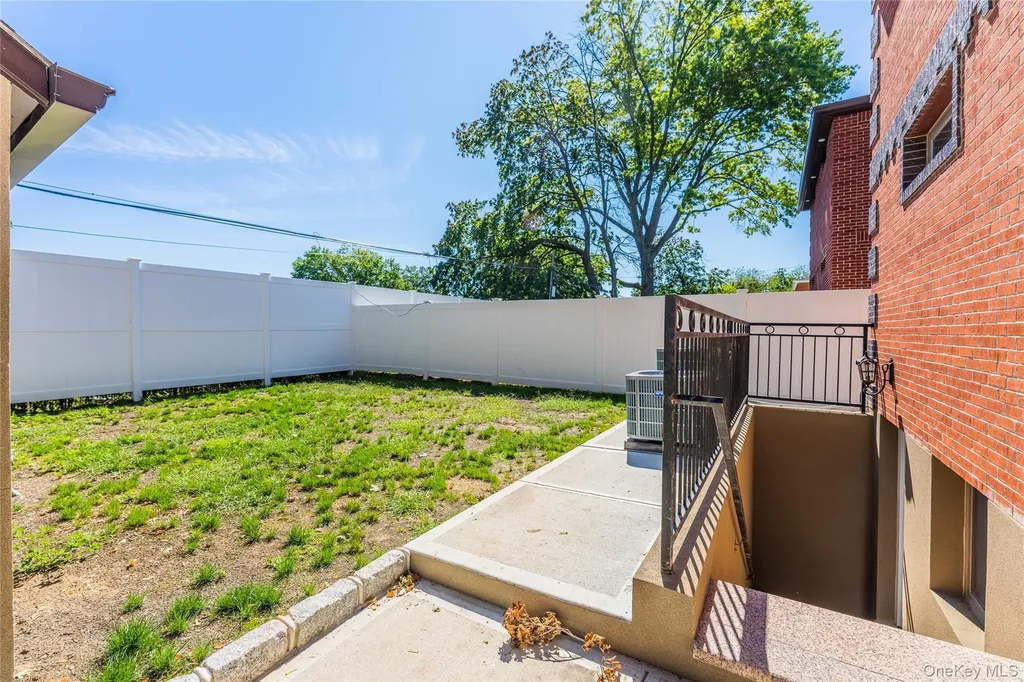 6431 138th Street Flushing NY 11367