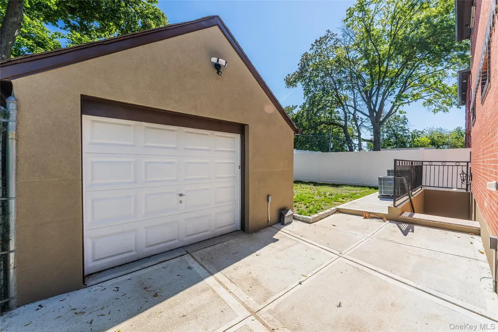 6431 138th Street Flushing NY 11367