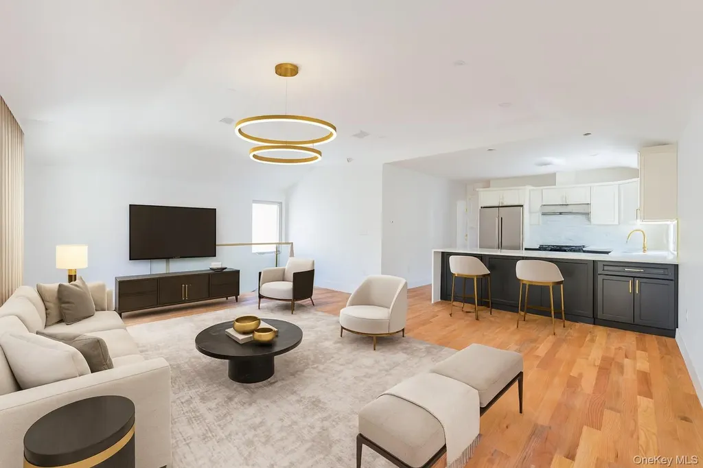 6431 138th Street Flushing NY 11367