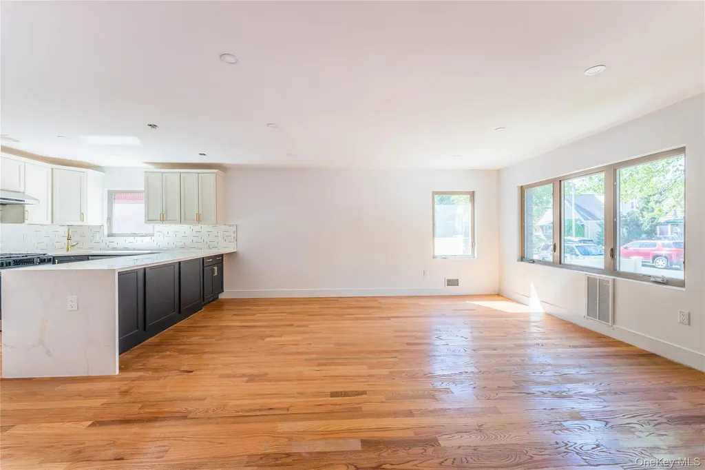 6431 138th Street Flushing NY 11367
