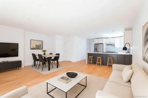 6431 138th Street Flushing NY 11367