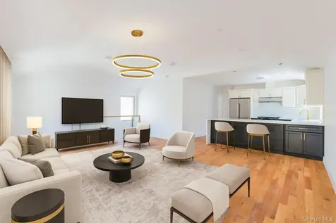 6431 138th Street Flushing NY 11367
