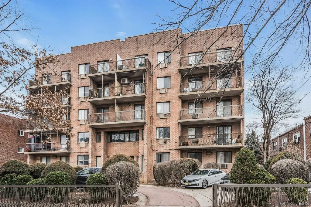 147-45 Barclay Avenue Flushing NY 11355