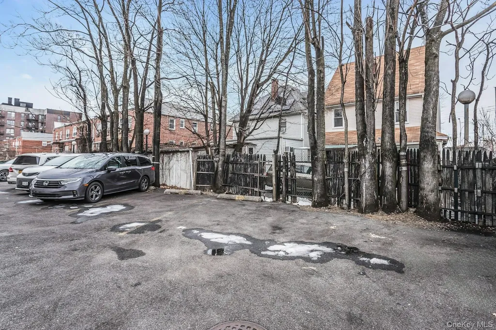 147-45 Barclay Avenue Flushing NY 11355