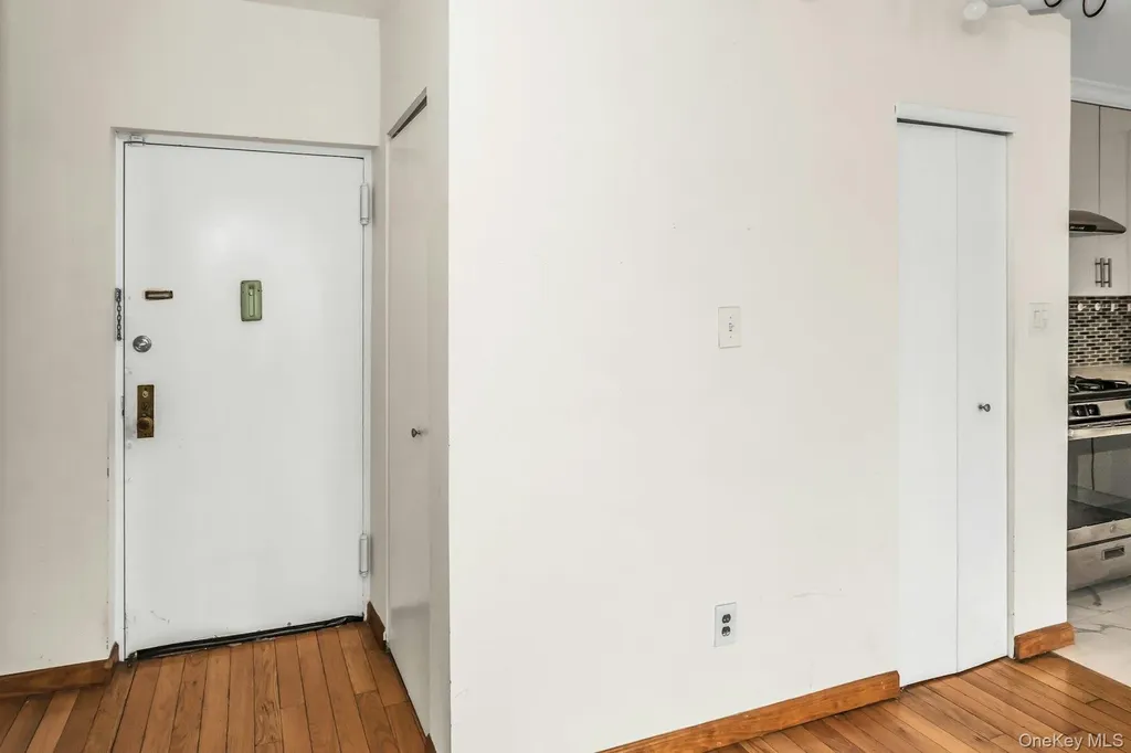 147-45 Barclay Avenue Flushing NY 11355