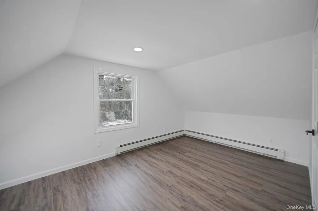 167 Silverleaf Lane Islandia NY 11749
