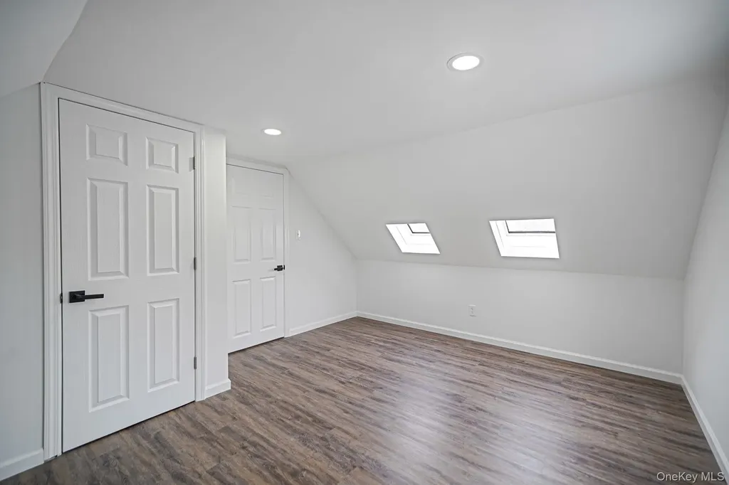 167 Silverleaf Lane Islandia NY 11749