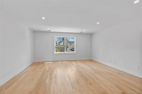 561 King Street Port Chester NY 10573