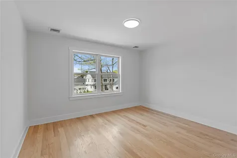 561 King Street Port Chester NY 10573