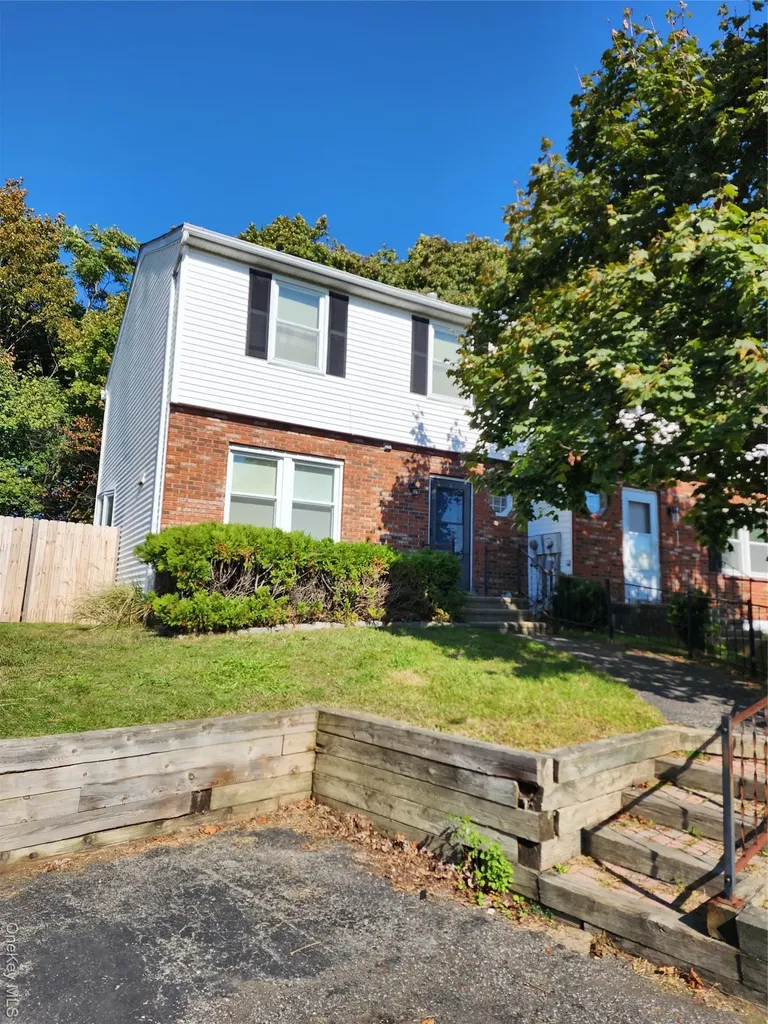 3 Harbor Hill Court Beacon NY 12508