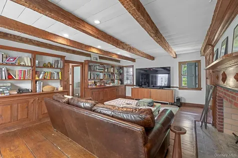 176 Schoolhouse Road Staatsburg NY 12580