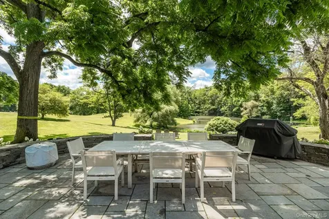 176 Schoolhouse Road Staatsburg NY 12580