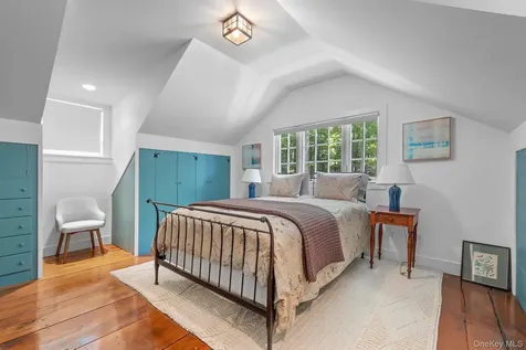 176 Schoolhouse Road Staatsburg NY 12580