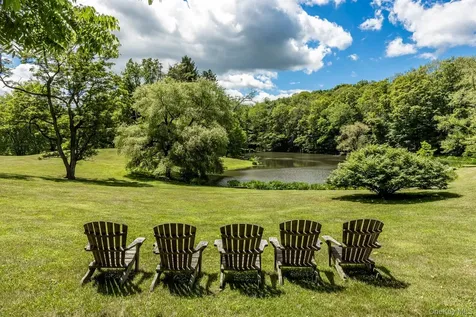 176 Schoolhouse Road Staatsburg NY 12580