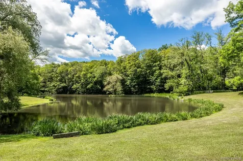 176 Schoolhouse Road Staatsburg NY 12580