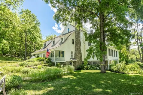 176 Schoolhouse Road Staatsburg NY 12580