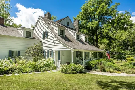 176 Schoolhouse Road Staatsburg NY 12580