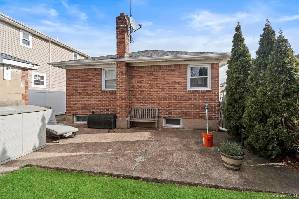 40 Belmont Boulevard Elmont NY 11003