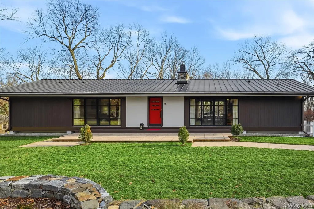 16 Park Hill Terrace Dobbs Ferry NY 10522