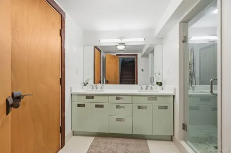 16 Park Hill Terrace Dobbs Ferry NY 10522