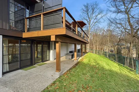 16 Park Hill Terrace Dobbs Ferry NY 10522