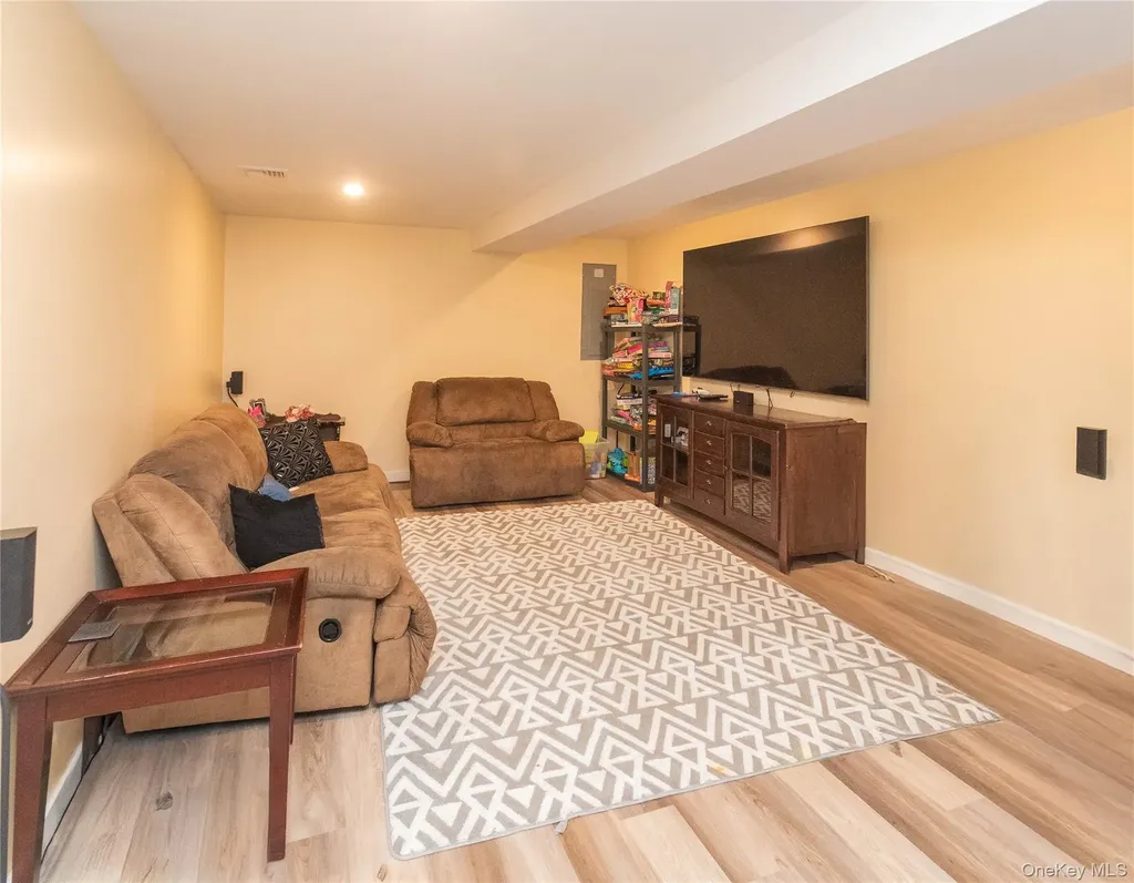 21 Castleton Drive Highland Mills NY 10930