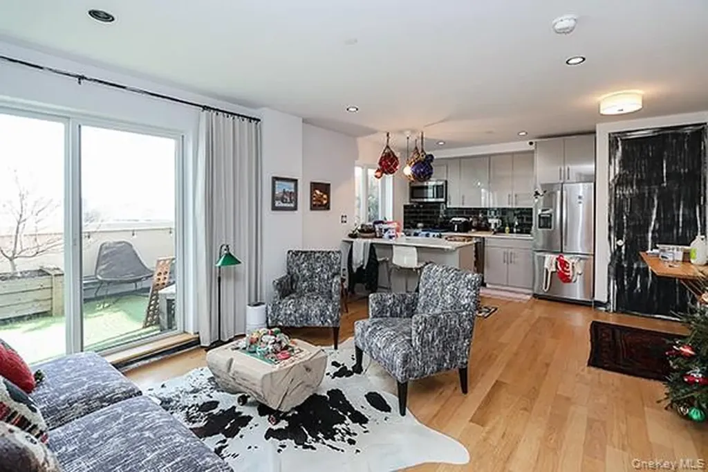 6334 Fresh Pond Road Ridgewood NY 11385