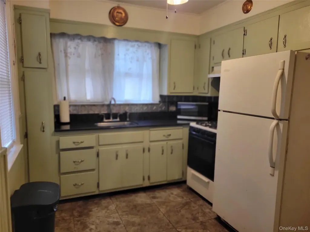 30-11 149th Street Flushing NY 11354