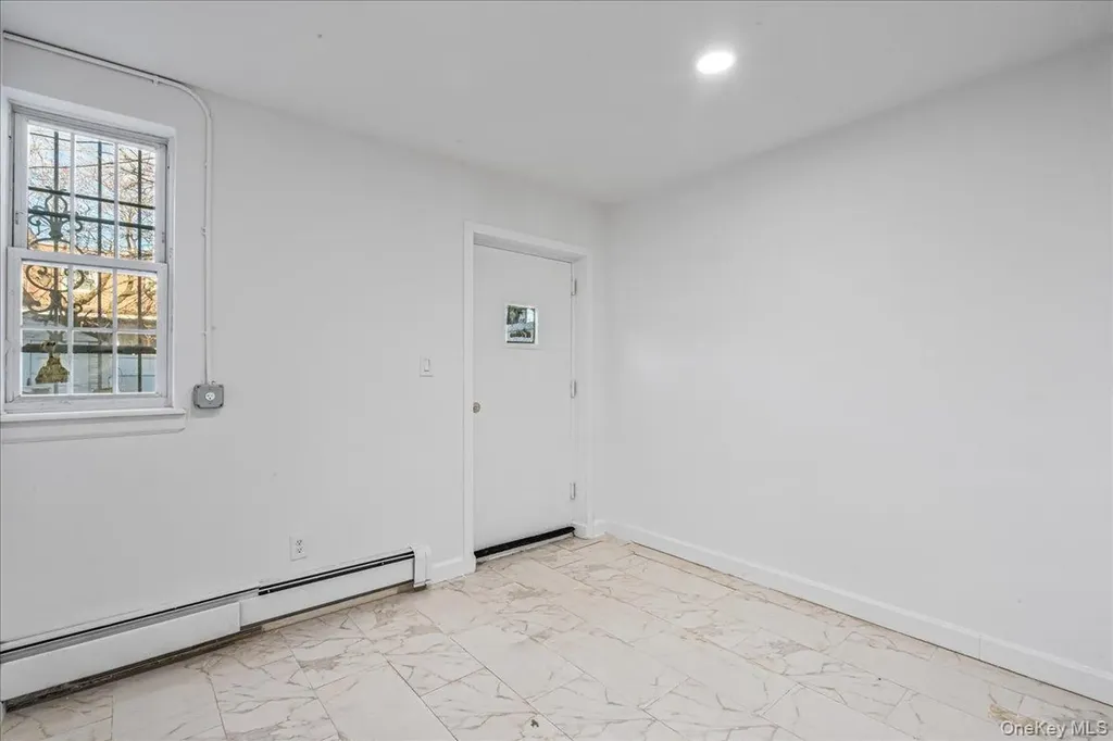 953 E 217th Street Bronx NY 10469