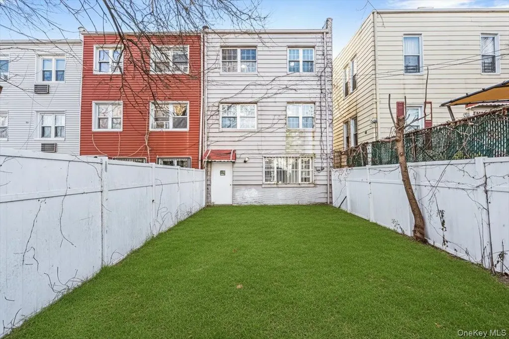 953 E 217th Street Bronx NY 10469