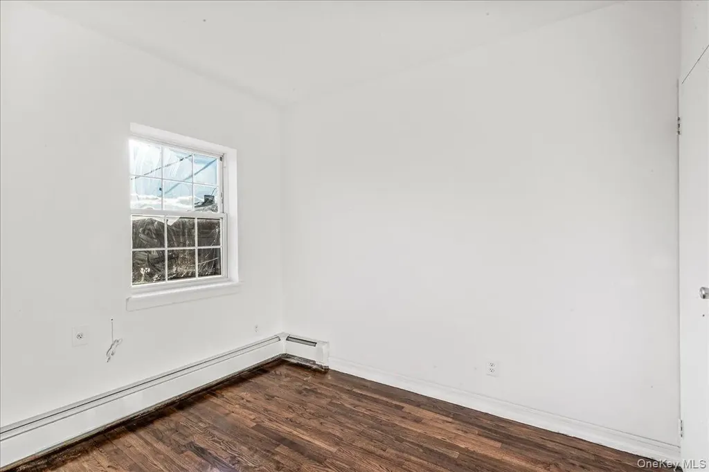 953 E 217th Street Bronx NY 10469