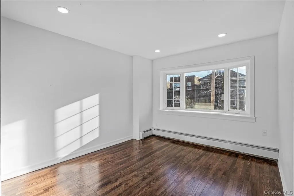 953 E 217th Street Bronx NY 10469