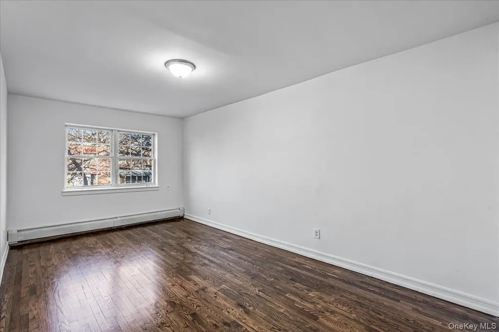 953 E 217th Street Bronx NY 10469