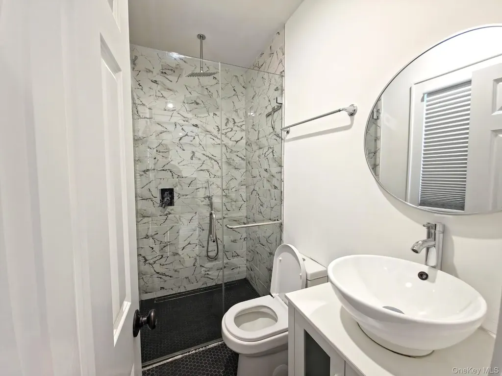 185 Wakeman Road Hampton Bays NY 11946