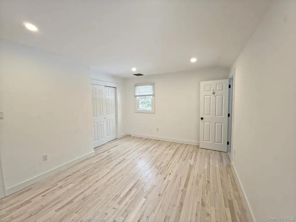 185 Wakeman Road Hampton Bays NY 11946