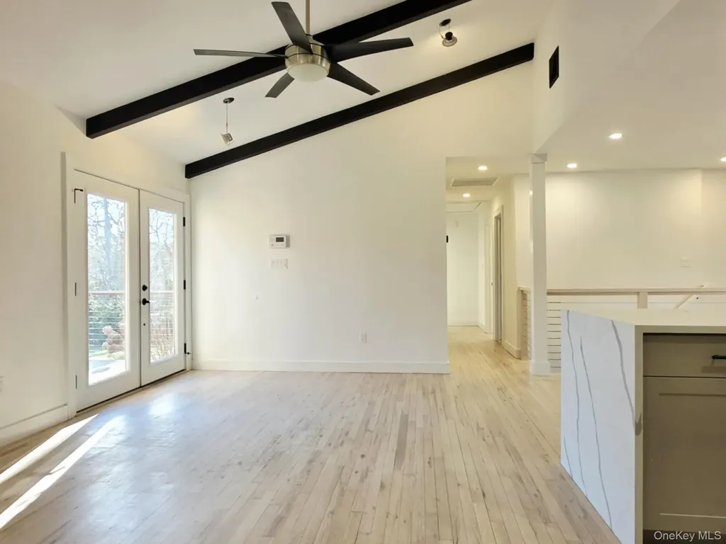 185 Wakeman Road Hampton Bays NY 11946