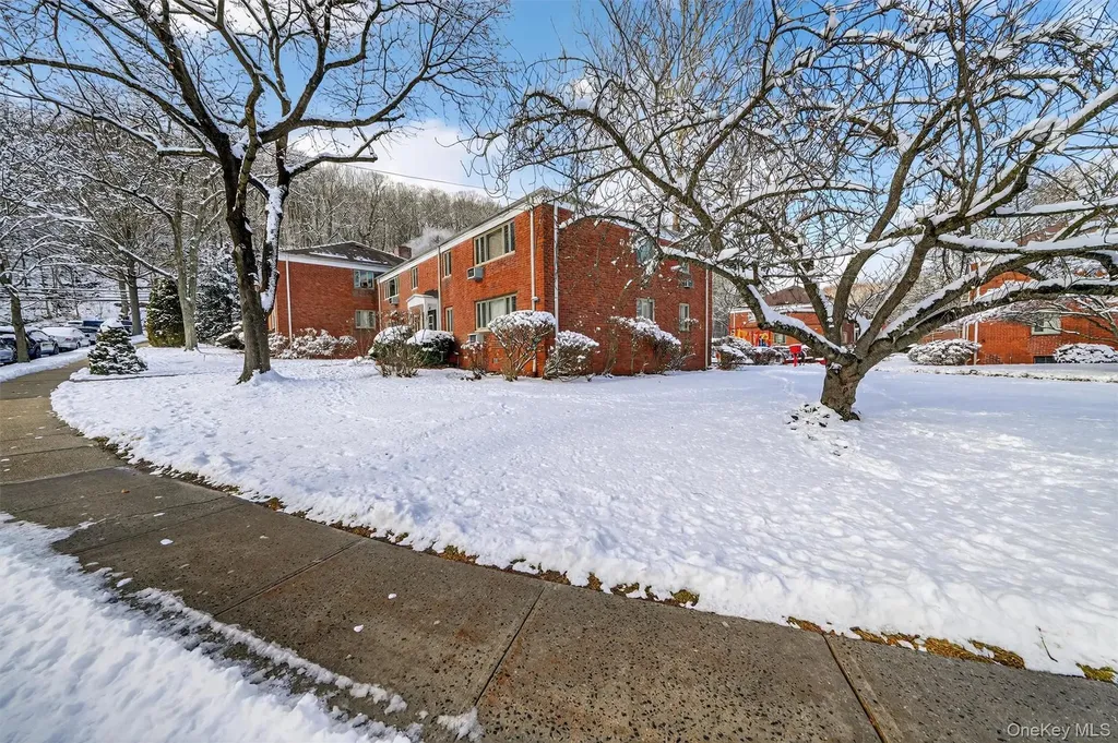 47 Lawrence Drive White Plains NY 10603