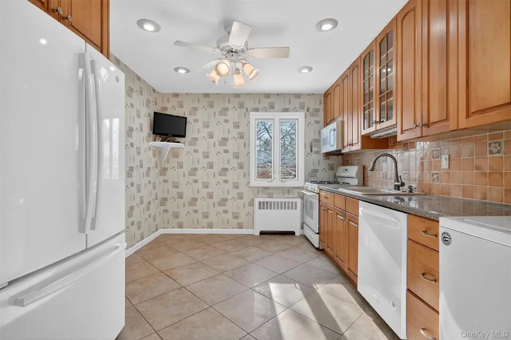 47 Lawrence Drive White Plains NY 10603