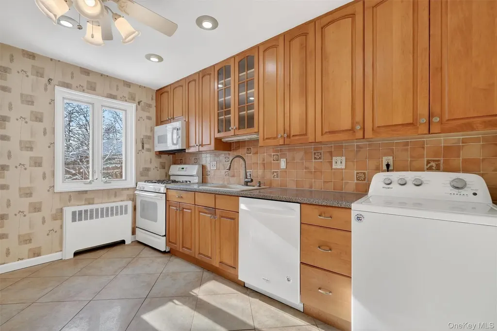 47 Lawrence Drive White Plains NY 10603
