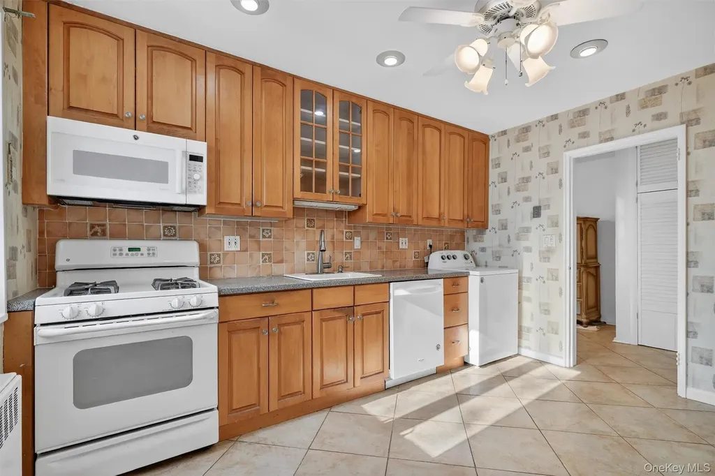 47 Lawrence Drive White Plains NY 10603