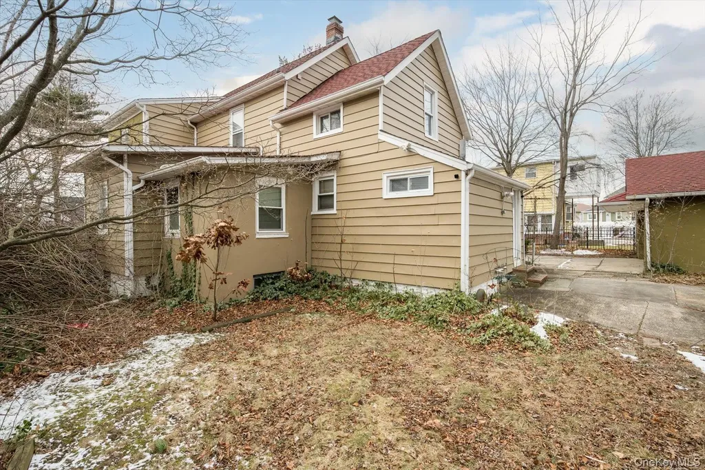 140 Park Avenue Roosevelt NY 11575