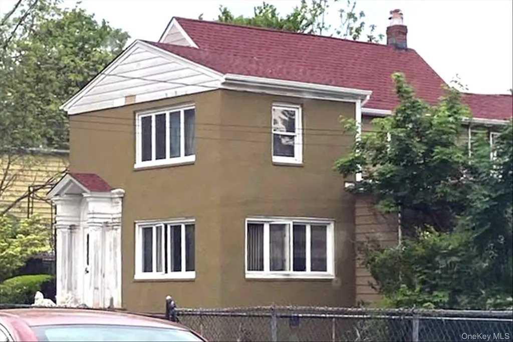 140 Park Avenue Roosevelt NY 11575