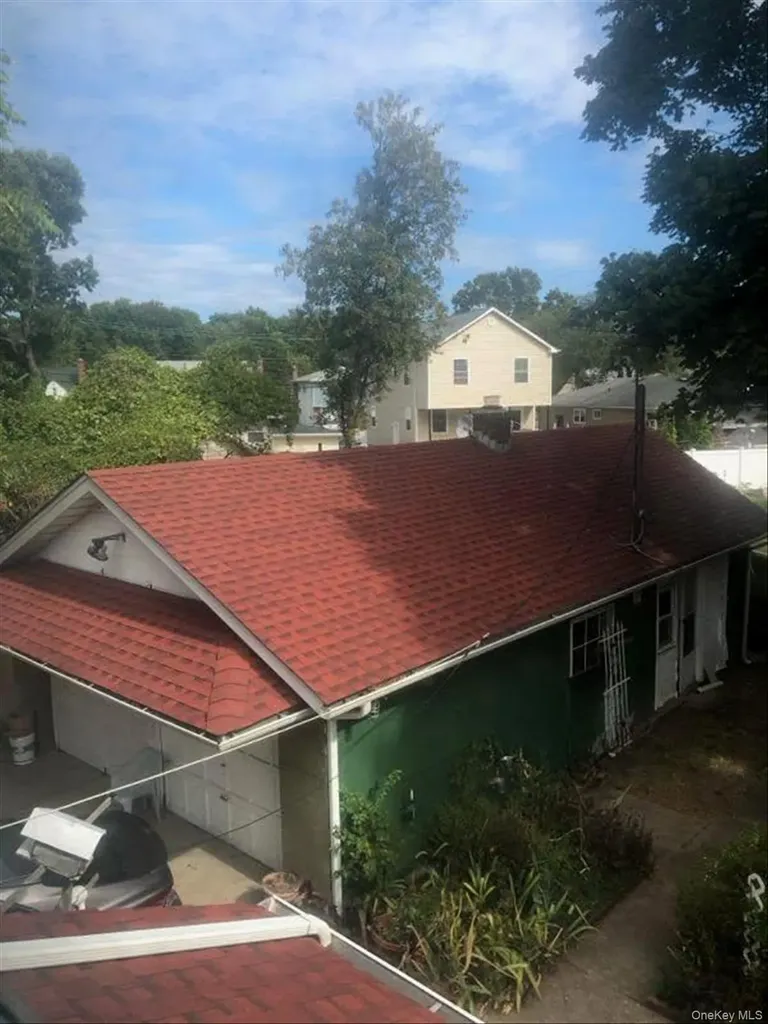 140 Park Avenue Roosevelt NY 11575