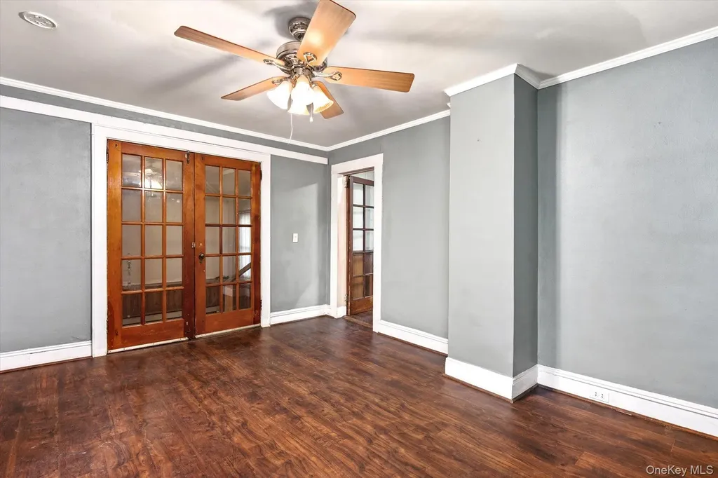 140 Park Avenue Roosevelt NY 11575