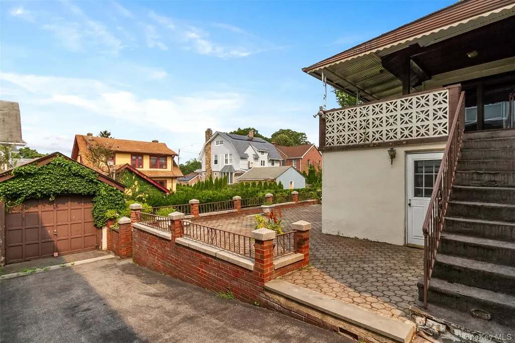 89 Devoe Avenue Yonkers NY 10705