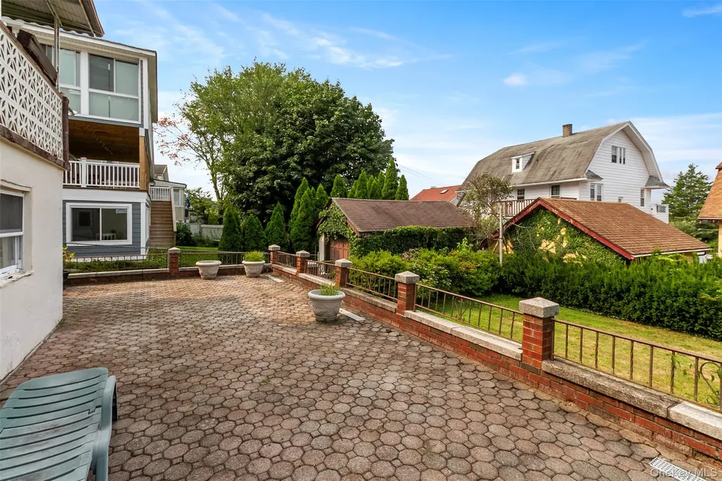 89 Devoe Avenue Yonkers NY 10705