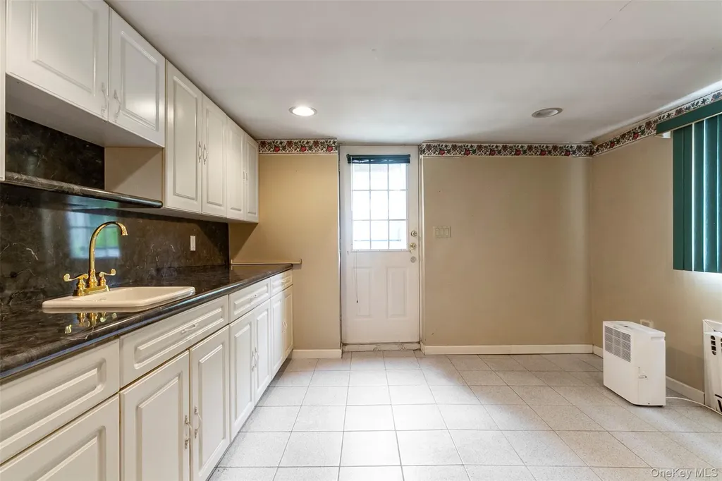 89 Devoe Avenue Yonkers NY 10705