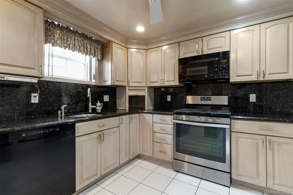 89 Devoe Avenue Yonkers NY 10705